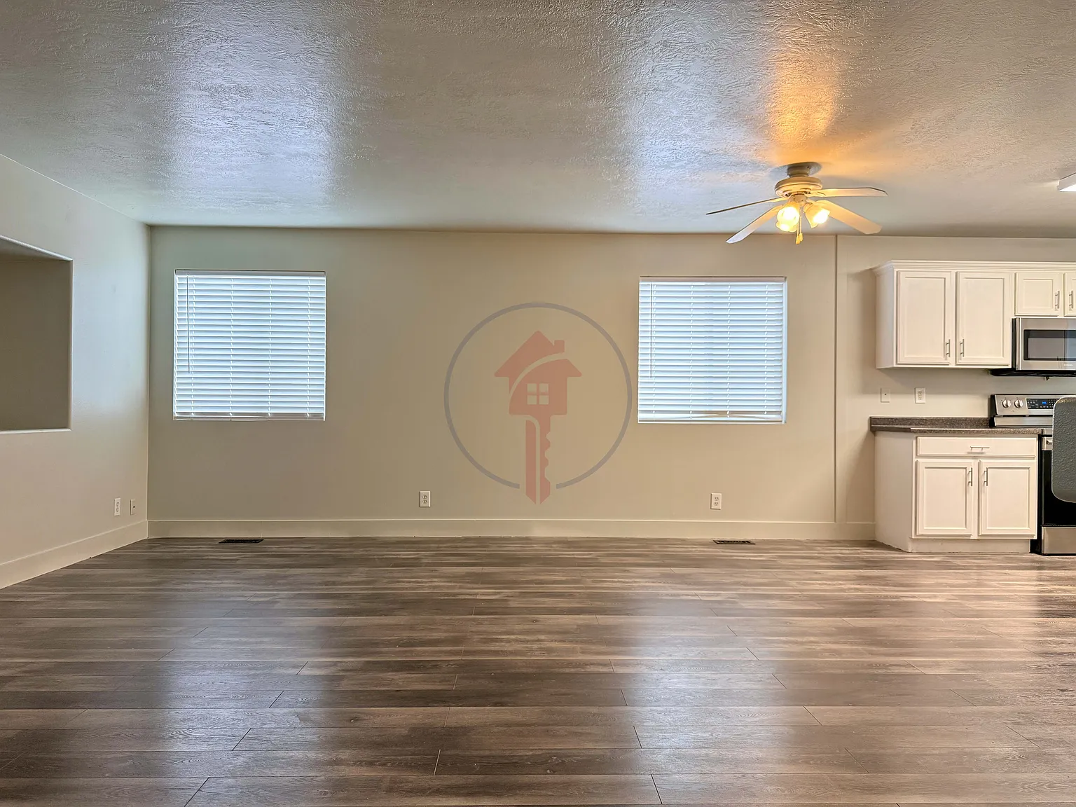 Berra Blvd Single Family Home — Photo 4