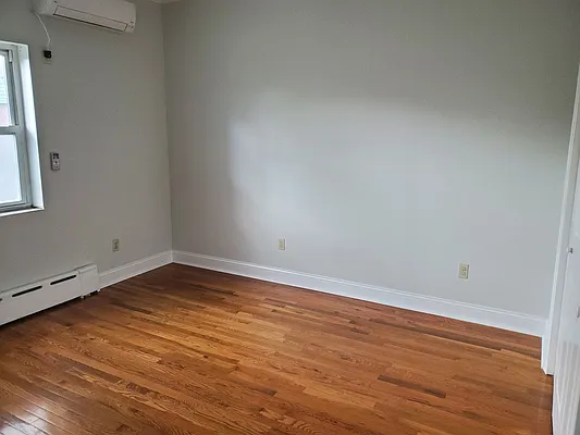 Rented by Hudson Exclusive Inc | media 10