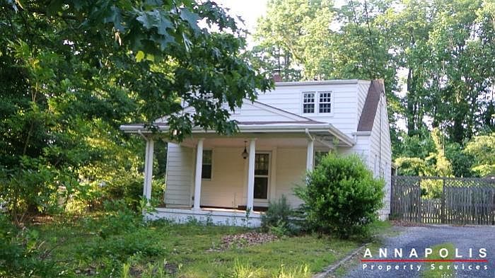 1st image of 1028 Forest Hills Ave