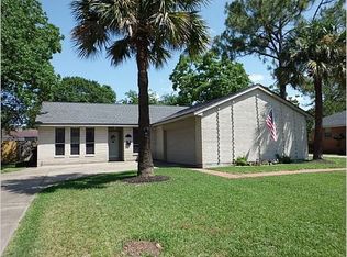 1107 Reseda Dr, Houston, TX 77062