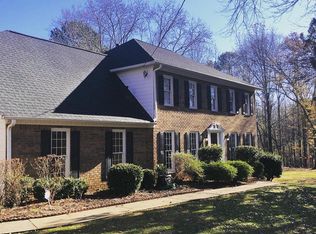 1502 Hartman Dr, Lilburn, GA 30047