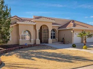 1060 Dona Beatriz Cir, El Paso, TX 79932