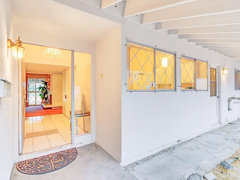 3442 Pueblo Way — Photo 2