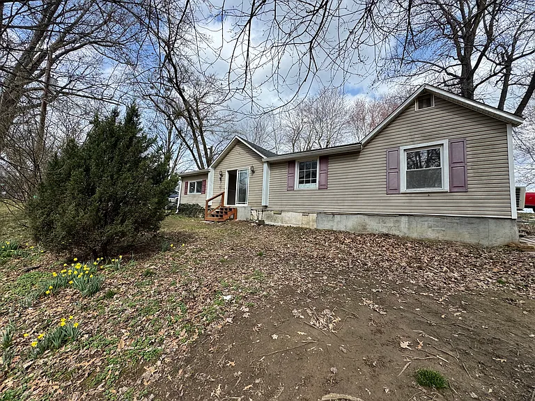 68 Davis Cir — Photo 1