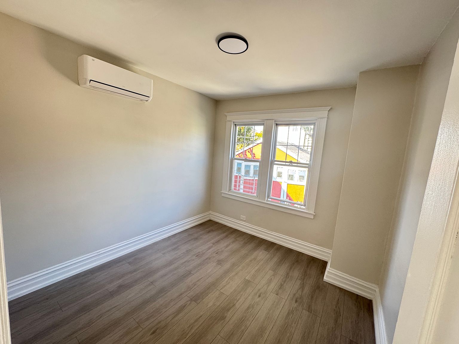 672 E 180th St APT 3, Bronx, NY 10457 | Zillow