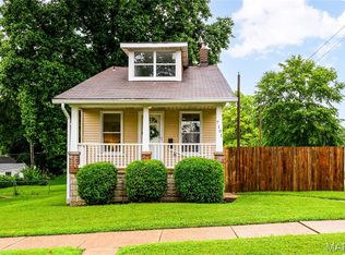 7101 Lindenwood Pl, Saint Louis, MO 63109