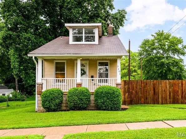 7101 Lindenwood Pl, Saint Louis, MO 63109