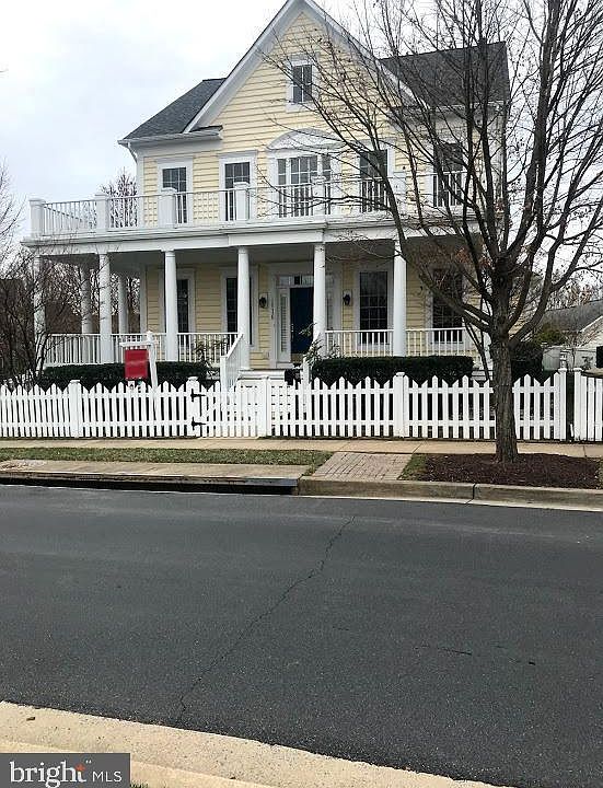 1st image of 1016 Pleasant Dr