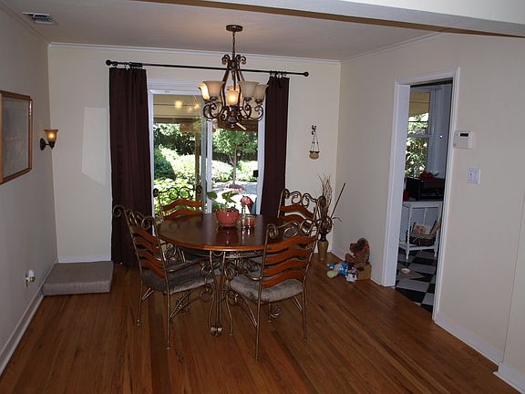 3rd image of 2571 Avalon Dr