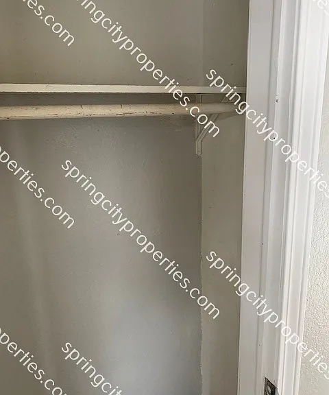 505 W Carman Rd — Photo 18