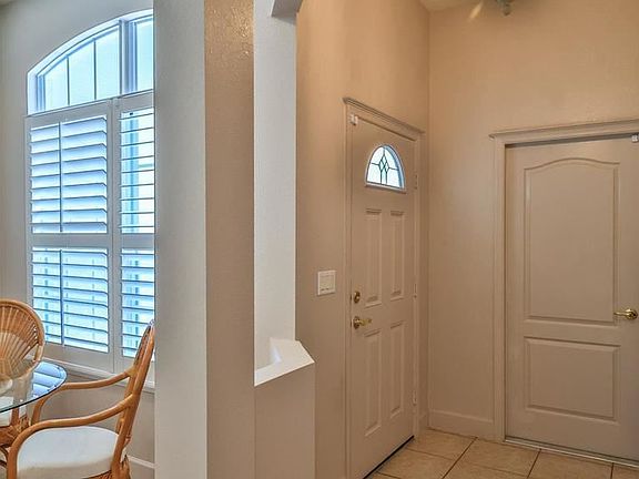 3rd image of 1443R Carlow Cir