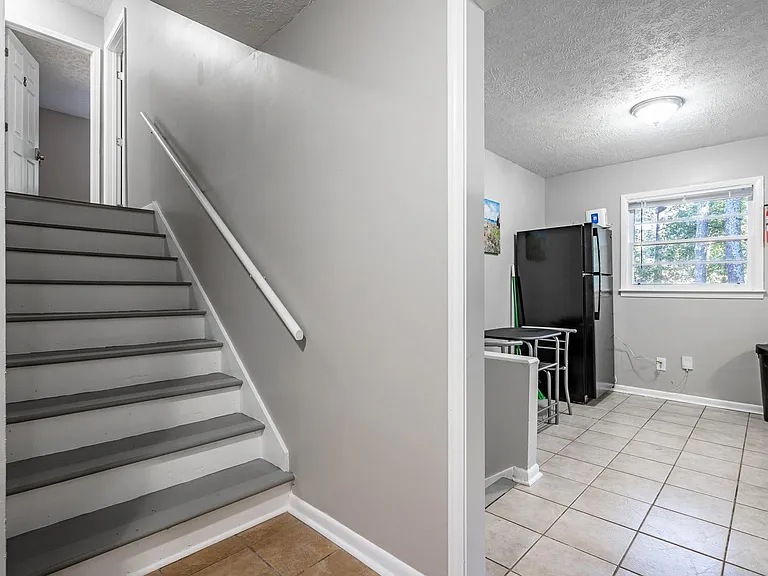 Collier Ct NW — Photo 7