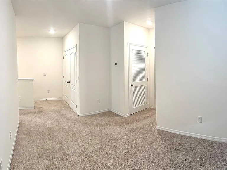 1241 Yellow Finch Dr — Photo 14