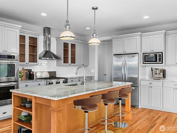 3rd image of 2790 Chambers Bay Drive