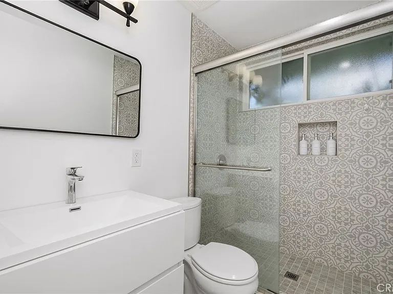 8341 Delco Ave — Photo 13