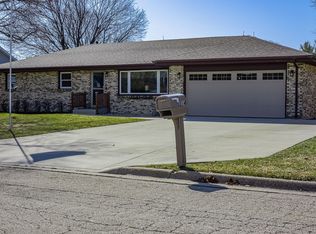 314 Whittemore Dr, South Beloit, IL 61080