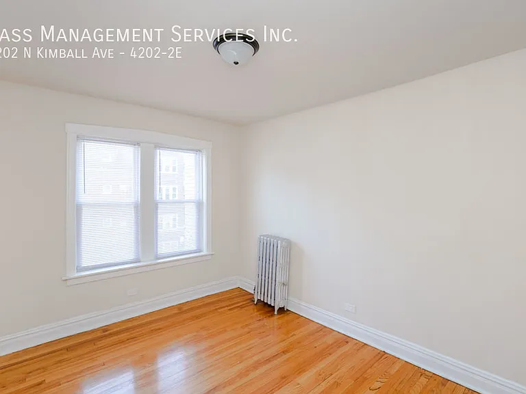 3402-08 W Berteau/4202-06 N Kimball — Photo 36