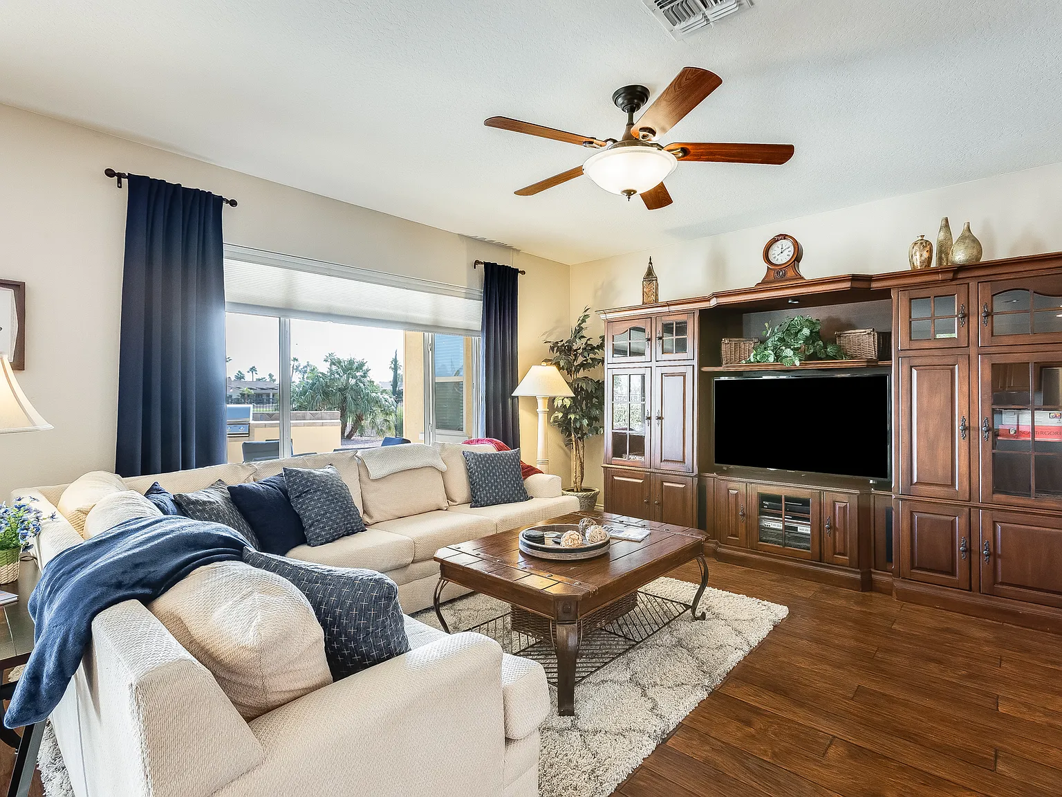 2 bed, 1660 sqft, $3,500 — Photo 4
