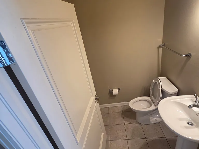 The solo guest bathroom