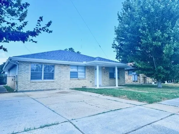 303 E Josephine St, Chalmette, LA 70043
