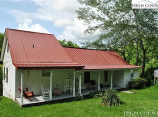 429 Joe Farthing Rd, Sugar Grove, NC 28679