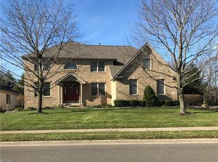 1421 Radford St NE, North Canton, OH 44720