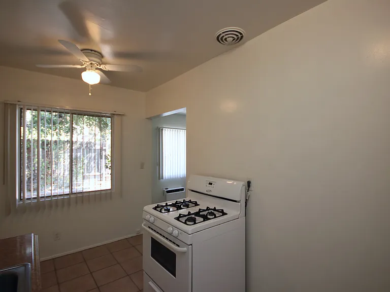 56 N Eloise Ave #2 — Photo 9
