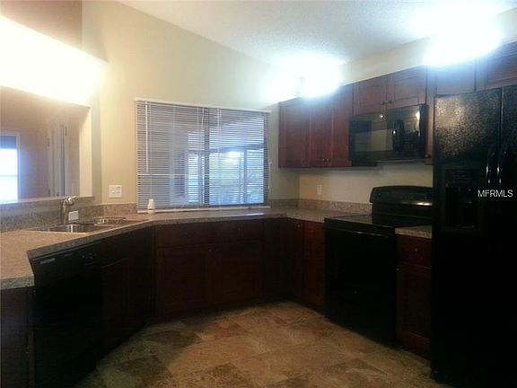 5th image of 8133 Greenside Ln