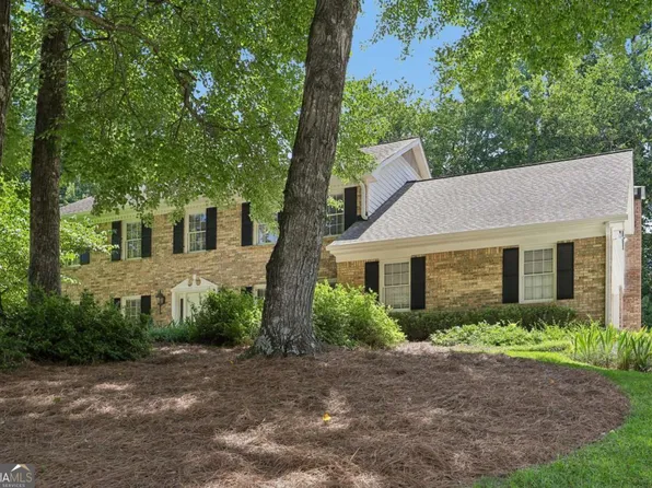 5271 Wyntercreek Way, Atlanta, GA 30338