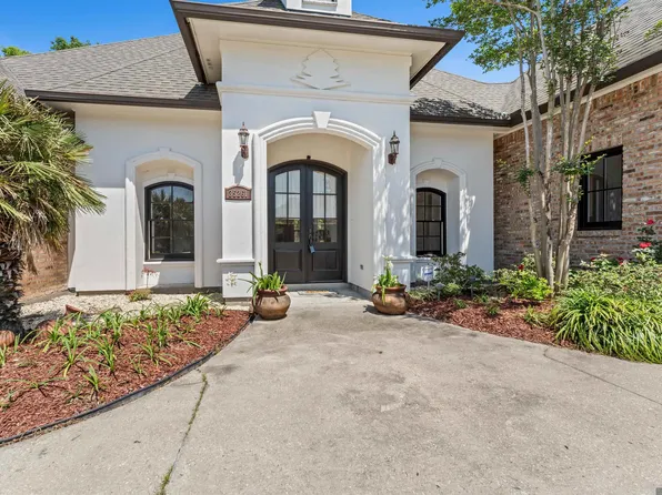 35261 Beverly Hills Dr, Prairieville, LA 70769