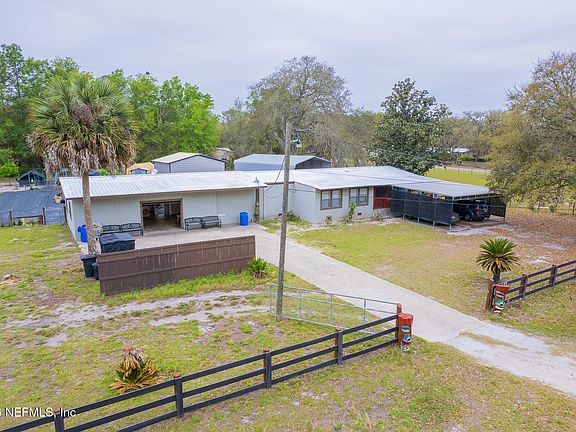 2nd image of 239 LYNNE Drive