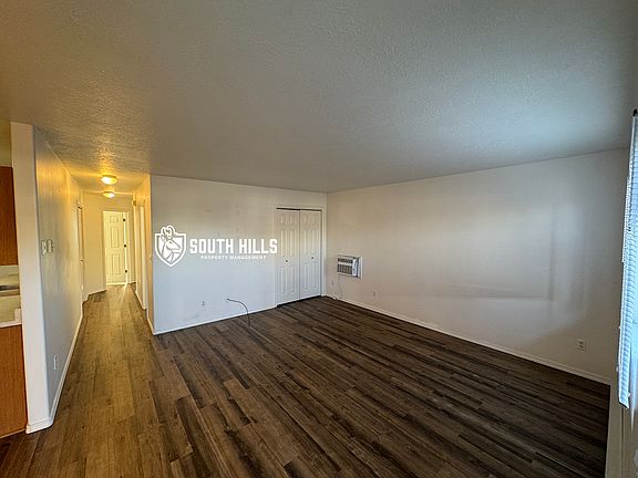 2nd image of 2140 Elizabeth Blvd APT 23B
