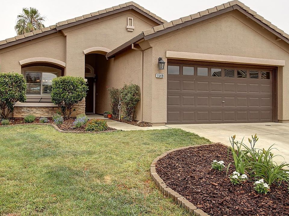 1st image of 1549 Arncliffe Way