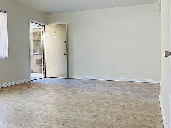 2nd image of 5635 Laurel Canyon Blvd APT 4