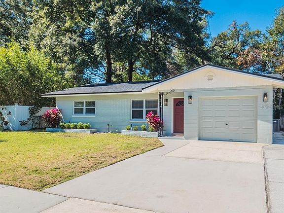 3rd image of 2034 Essex Pl