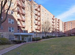 1300 Midland Ave APT B40, Yonkers, NY 10704