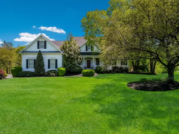 112 Heather Dr, New Hope, PA 18938