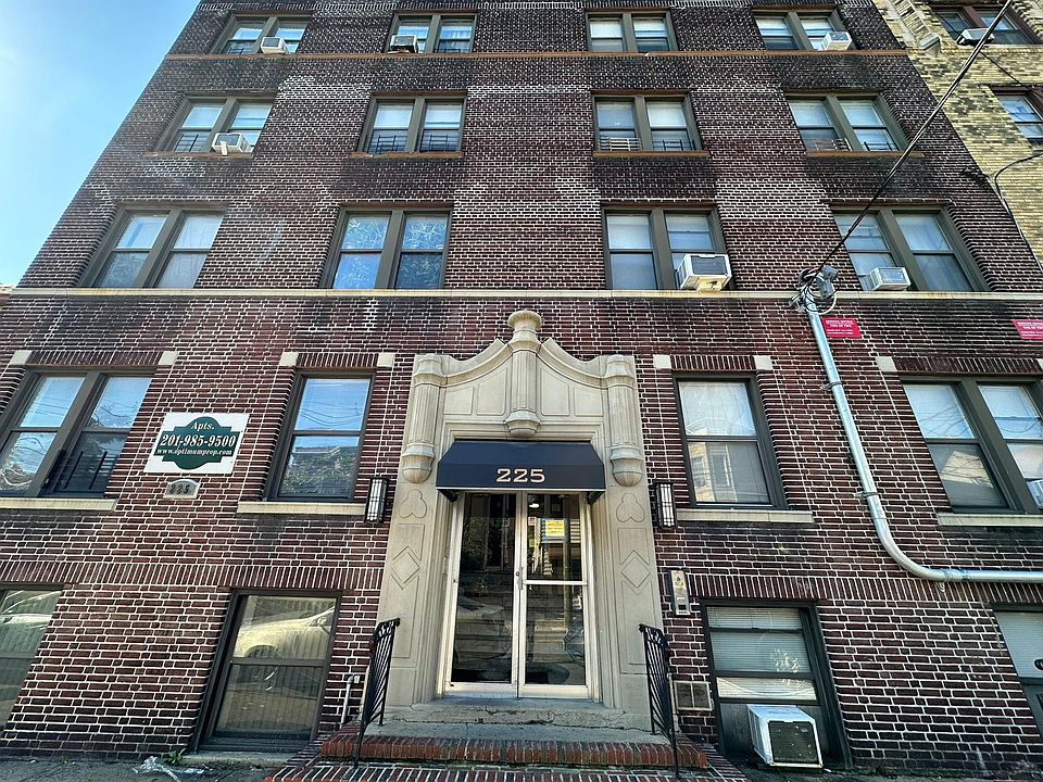 1st image of 225 Academy St #153-3L