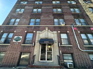 225 Academy St #153-3L, Jersey City, NJ 07306