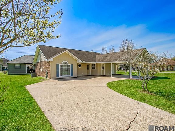 3rd image of 1305 Asphodel Dr