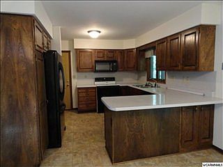 4th image of 501 Viking Dr
