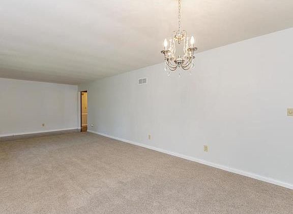 4th image of 9928 Canterleigh Dr