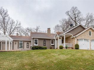 3818 River Oaks Dr, Des Moines, IA 50312