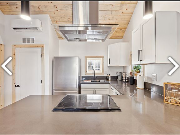 3rd image of 130 Shoreline Dr #3