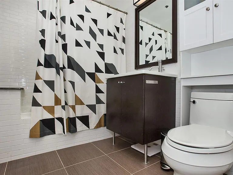 232 Pavonia Ave #309 — Photo 7