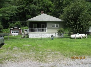 61 Ember Drive, Pageton, WV 24871