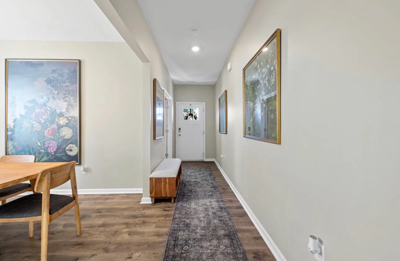 4 bed, 2824 sqft, $3,600 — Photo 4