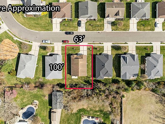 5th image of 40 Wynndemere Ct