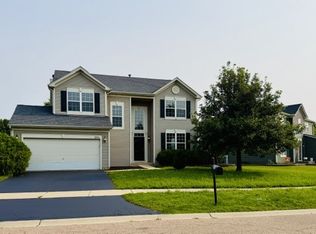2331 Wilson Creek Cir, Aurora, IL 60503
