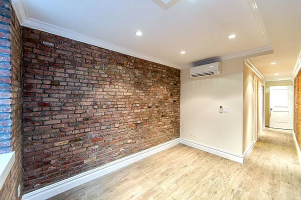 Rented by Avenues Real Estate | media 20